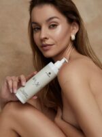 Sweet Almonds Moisturizing Shower Gel - Nawilżający Żel Pod Prysznic