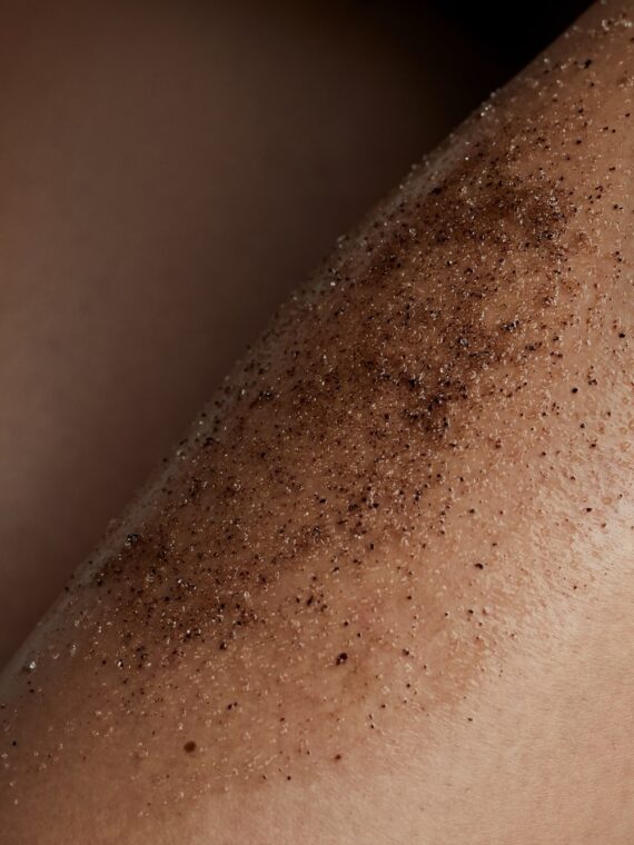 Coffee Shea Peeling - Oczyszczenie i Nawilżenie Suchej Skóry