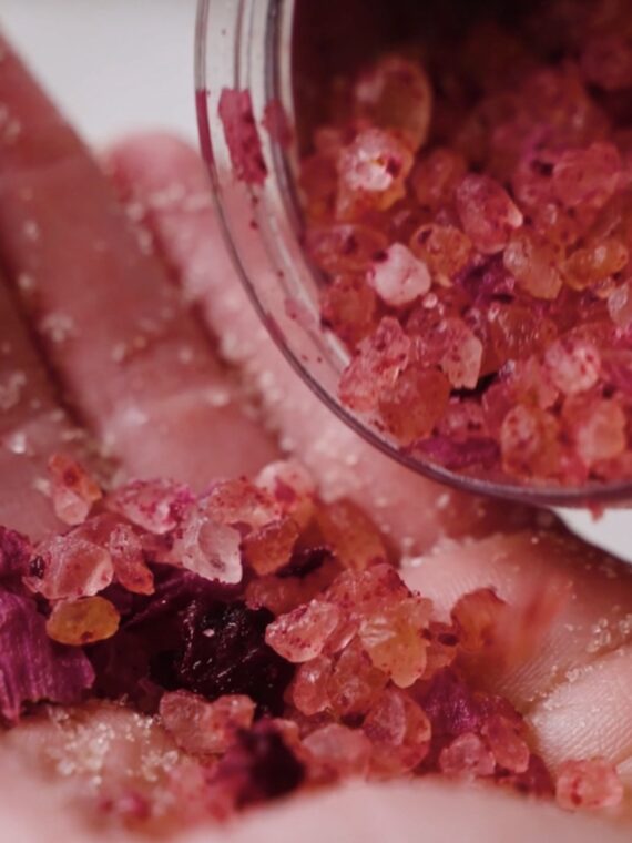 Bath Salt LOVE LOVE - Wiśniowa sól do kąpieli